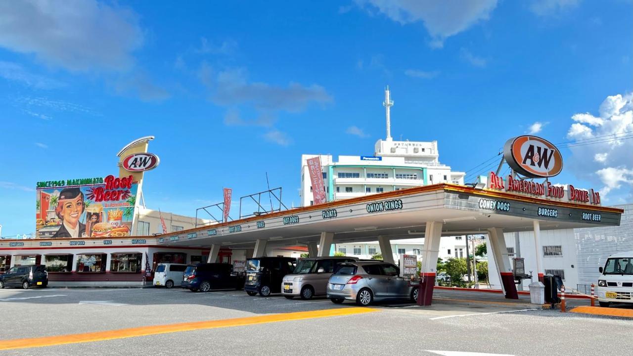 Red Dragon Okinawa #Welcome! 欢迎! 웰컴! ยินดีต้อนรับ #Presidential Suite Villa #Great Access To All Locations #Easy Money Exchange #レッドドラゴン沖縄 #ヨット クルーザーオーナー御用達 #超富裕層御用達 #世界遺産 #各所アクセス最高 浦添市 エクステリア 写真